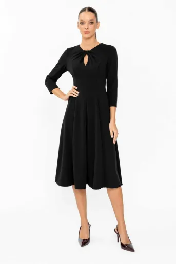 Rochie midi cu nod și clini decorativi neagră R8653