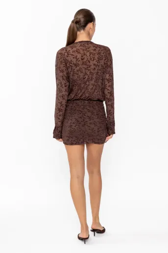 Rochie mini cu decolteu petrecut maro RKC60902
