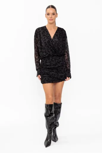 Rochie mini cu decolteu petrecut neagră RKC60902