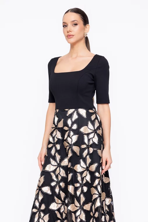 Rochi Caramel elegantă cu flori brodate R8609 thumbnail picture - 