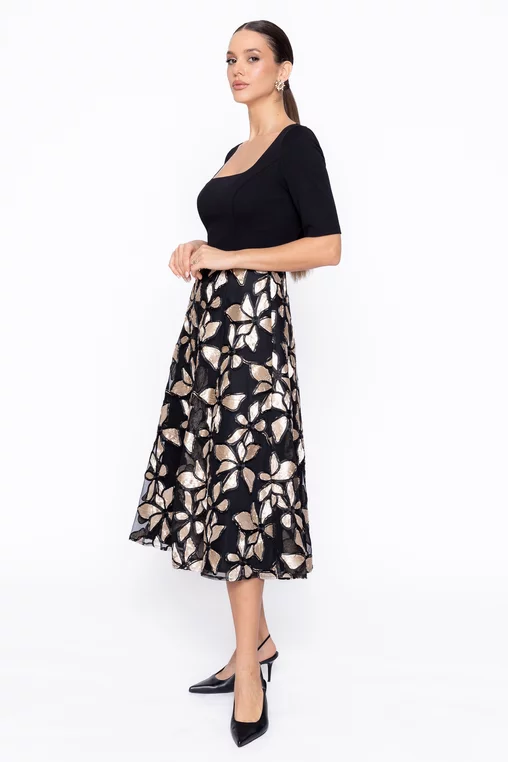 Rochi Caramel elegantă cu flori brodate R8609 thumbnail picture - 
