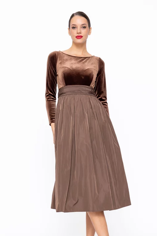 Rochie Caramel elegantă cu fusta din tafta maro R8582 thumbnail picture - 