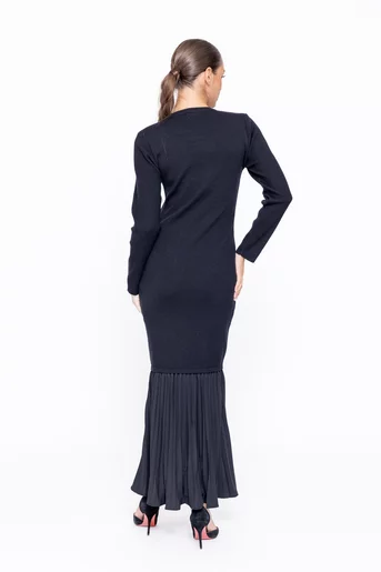 Rochie maxi tricotată cu volan plisat neagră REF1008