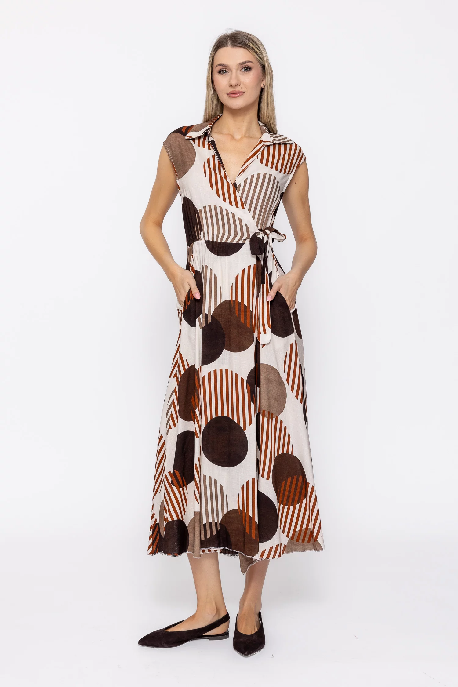 Rochie midi din vâscoză cu imprimeu geometric maro RKC60505caramel