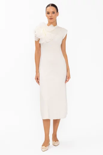 Rochie midi tricotată cu accesoriu floare ivory RBD60805