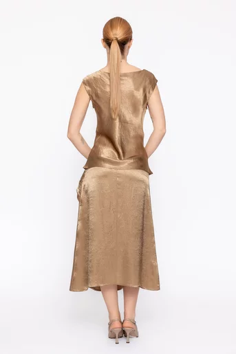 Top elegant cu guler căzut auriu BMO60303
