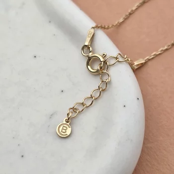 Anya és Baba Karkötő – Kivágott Érme Medállal és Gravírozott Szív – 18K Sárga Aranyozott 925 Sterling Ezüst - Lánc