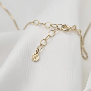 Anya Szívében Nyaklánc - Anya és Gyermekei Kezdőbetűkkel - 18K Sárga Aranyozott 925 Sterling Ezüst - Körkapocs
