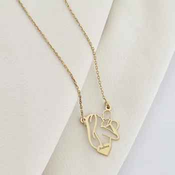 Anya Szívében Nyaklánc - Anya és Kisbabája Kezdőbetűvel - 18K Sárga Aranyozott 925 Sterling Ezüst - Körkapocs