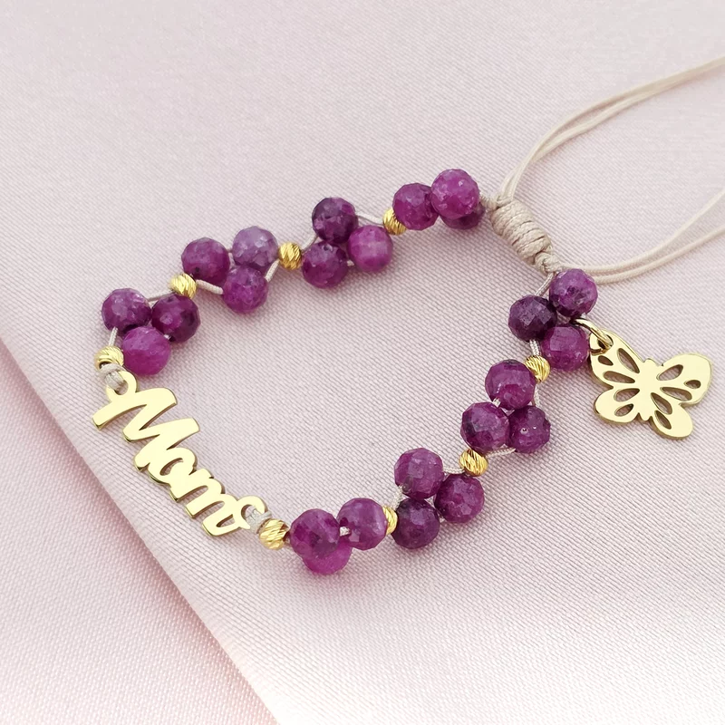 ÉLETERŐ Karkötő - Anyai Kötelék - MOM, pillangó charm és Sárga Aranyozott 925 Sterling Ezüst gömbök, - Fazettált Rubin ásvány gyöngyök - nude zsinór