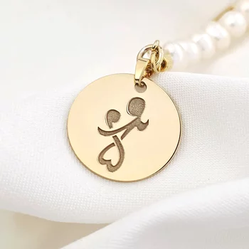 Gyöngy Nyaklánc - Anya és Gyermeke Medál - Nagy Szemű Lánc és Gyöngysor - 18K Sárga Aranyozott  925 Sterling Ezüst - Körkapocs