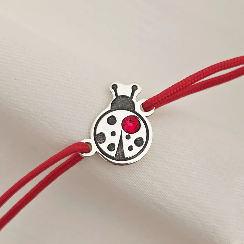 Katicabogár Karkötő - 925 Sterling Ezüst Katica - Swarovski Kristály - Állítható Méretű Zsinór