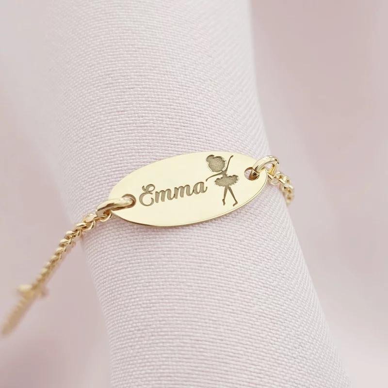 Ovális Karkötő – Személyre Szabott Névvel és Balerinával – 18K Arannyal Bevont 925 Sterling Ezüst - Fiú/Lány Lánccal