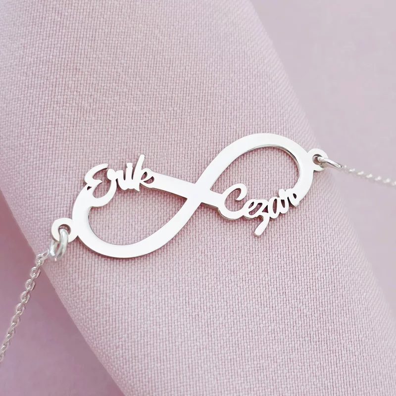 Ezüst Karkötő - Végtelen medál 2 Kivágott Névvel és lánccal - 925-ös Ezüst