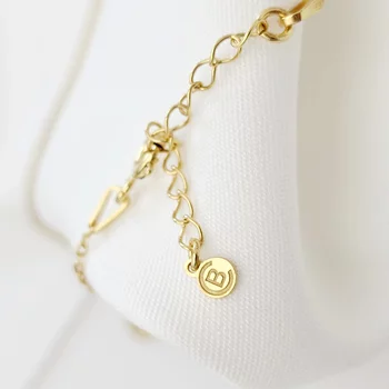 Személyre szabott nyaklánc - A Kapcsolódás Rezgései - Henger névvel és drágakővel - 925-ös Ezüst 18K Sárga arany bevonattal