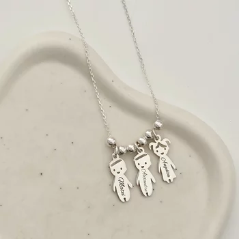 Szemünk Fényei Nyaklánc – Gyerekek Gravírozott Nevek és Gyöngyök – 925 Sterling Ezüst