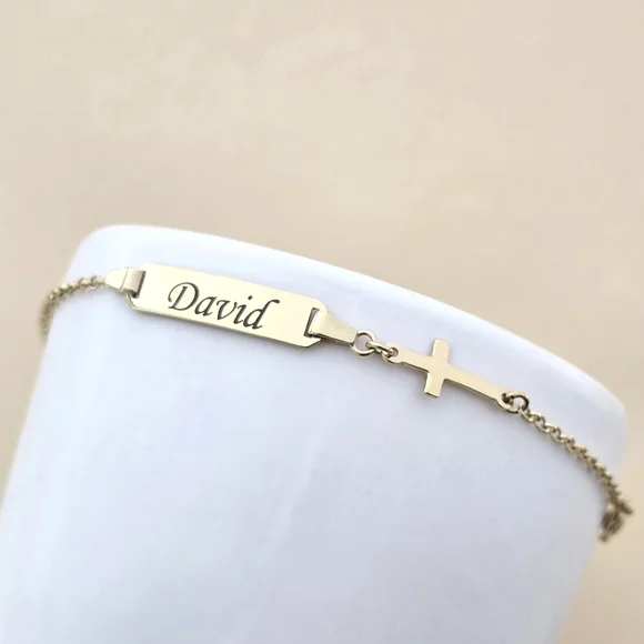 Bratara bebe - Placuta cu nume - Simbol cruciulita si lantisor - Argint 925 placat cu Aur Galben 18K
