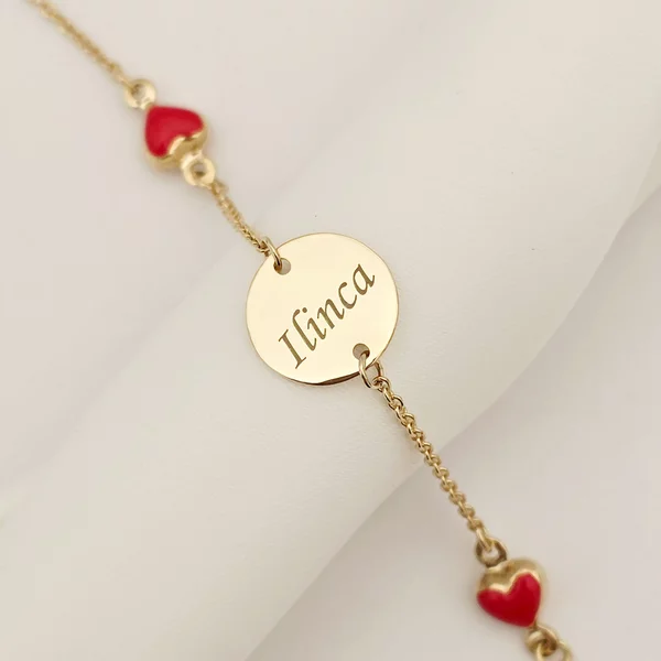Bratara Chic Baby - Banut personalizat si Inimioare cu email rosu - Lantisor ajustabil - Aur Galben 9K