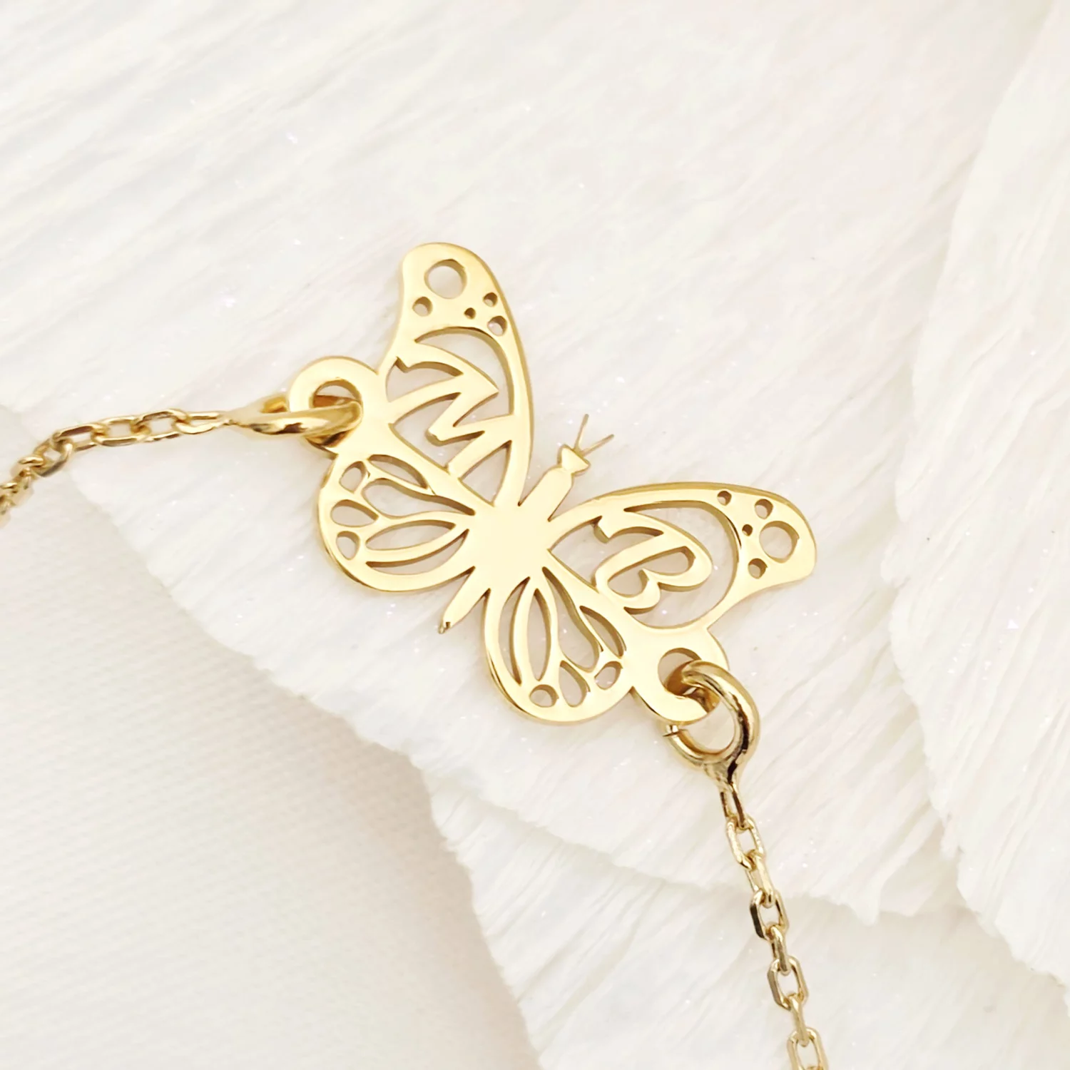 Bratara personalizata - Pandantiv fluturas cu initiale - Argint 925 placat cu Aur Galben 18K