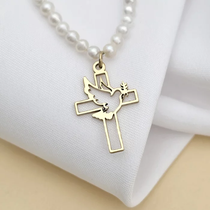 Colier Credinta si Lumina - Pandantiv Cruce cu Porumbel & Sirag de Perle - Argint 925 placat cu Aur Galben 18K