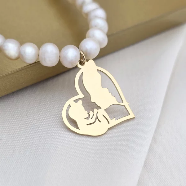 Colier Legatura Eterna - Inima cu Silueta Parintilor si Bebelus Fetita cu Fundita & Sirag de Perle - Argint 925 placat cu Aur Galben 18K