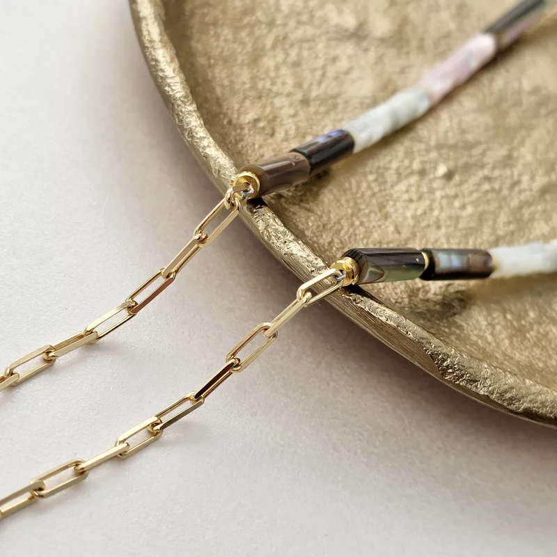 Colier Lotus - Personalizat cu Nume - Pietre colorate  Roz & Albe & Tubulare metalizate - Argint 925 placat cu Aur 18K picture - 3