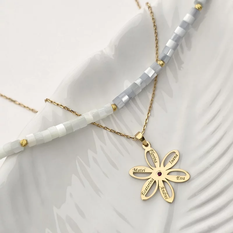 Colier Misterul Petalelor decorat cu piatra Rubin – Lant cu pandantiv personalizat - Sirag Pietre cilindrice roz, gri si albe & Bilute – Argint 925 placat cu Aur Galben 18K picture - 3
