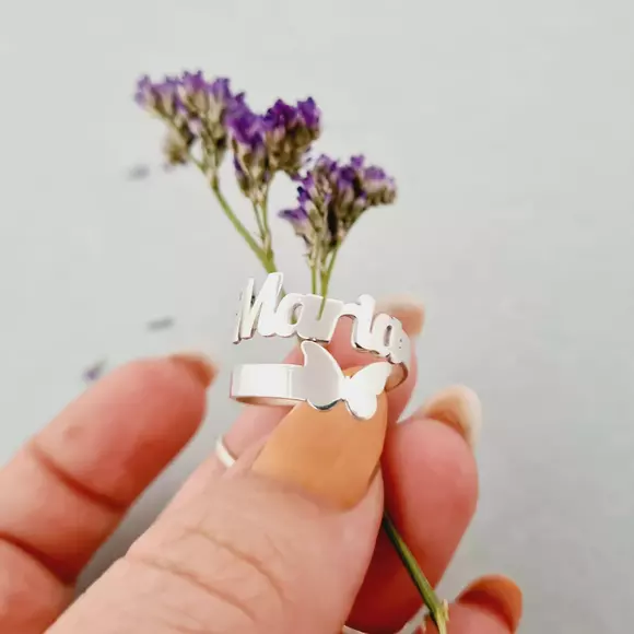 Inel personalizat cu nume decupat si simbol fluture - Argint 925