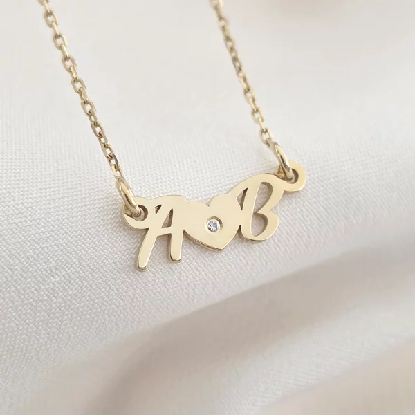 Lantisor - A noastra iubire - Inima cu Diamant natural si Initiale - Argint 925 placat cu Aur Galben 18K