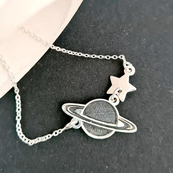 Lantisor cosmic - Pandantive Planeta Saturn si Stea - Argint 925