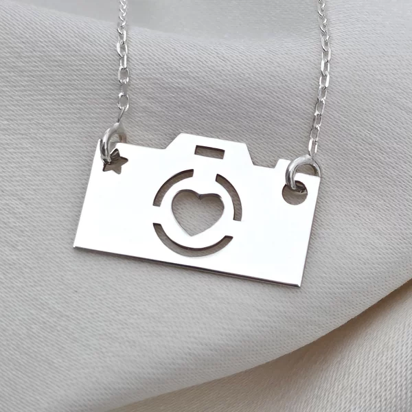 Lantisor cu pandantiv personalizat - aparat foto si stea decupata - Lant box - Argint 925