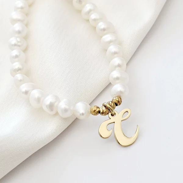 Lantisor cu Perle - Initiala eleganta - Model sirag de perle si si 4 bilute - Argint placat cu Aur Galben 18K