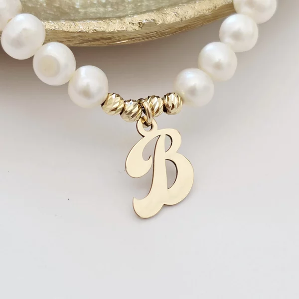Lantisor cu Perle - Initiala eleganta - Model sirag de perle si 4 bilute - Aur Galben 14K