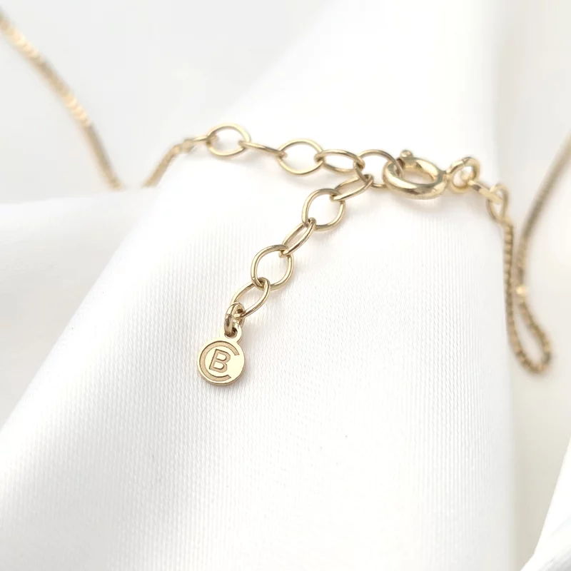 Lantisor cu picatura de Perla si fotogravura - Eleganta capturata - Argint 925 placat cu Aur Galben 18K picture - 5