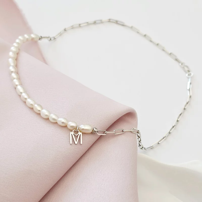 Lantisor Fior al Elegantei - Model cu sirag de Perle, lant zale si pandantiv initiala - Argint 925 picture - 3