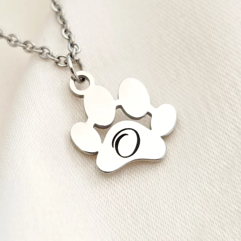 Lantisor Labuta cu initiala gravata - Otel Inoxidabil 316L picture - 3