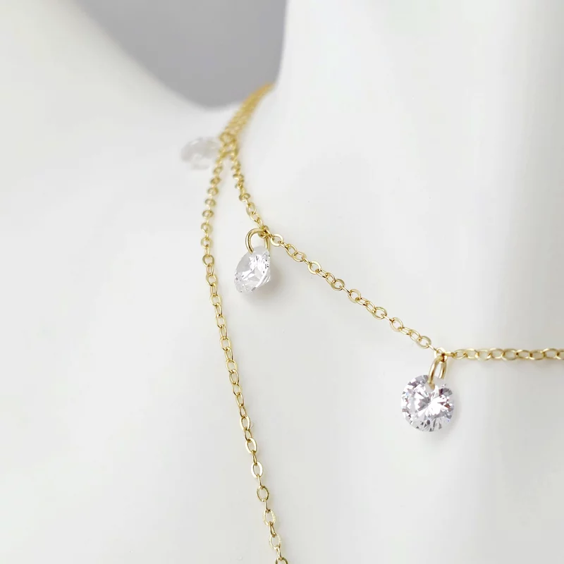 Lantisor Narcisa - Zirconii Albe & Pandantiv Floare cu Email Alb - Argint placat cu Aur Galben 18K picture - 5