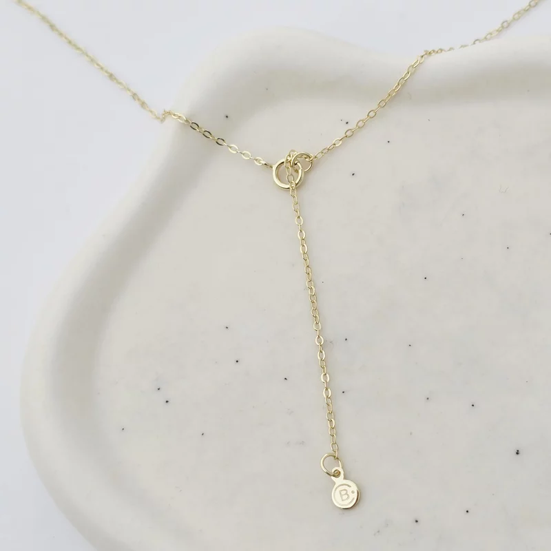Lantisor Narcisa - Zirconii Albe & Pandantiv Floare cu Email Alb - Argint placat cu Aur Galben 18K picture - 6