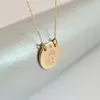 Lantisor personalizat cu Diamant natural - Cuplu sarut dulce - Banut 12 mm - Aur Galben 14K