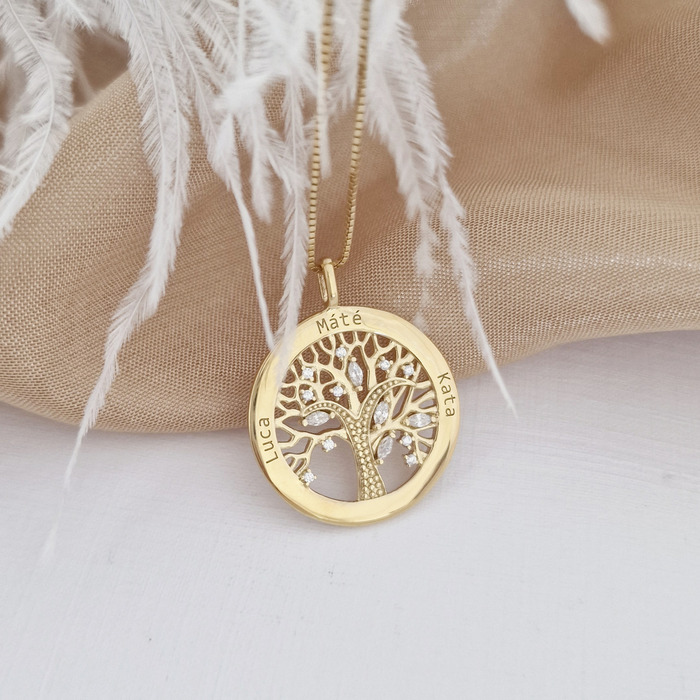 Lantisor personalizat cu nume – Copacul Vietii decorat cu Zirconii albe – Argint 925 placat cu Aur Galben 18K (toate)