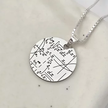 Lantisor personalizat cu simbol materie scoala - Matematica - Banut de 15 mm cu lantisor - Argint 925