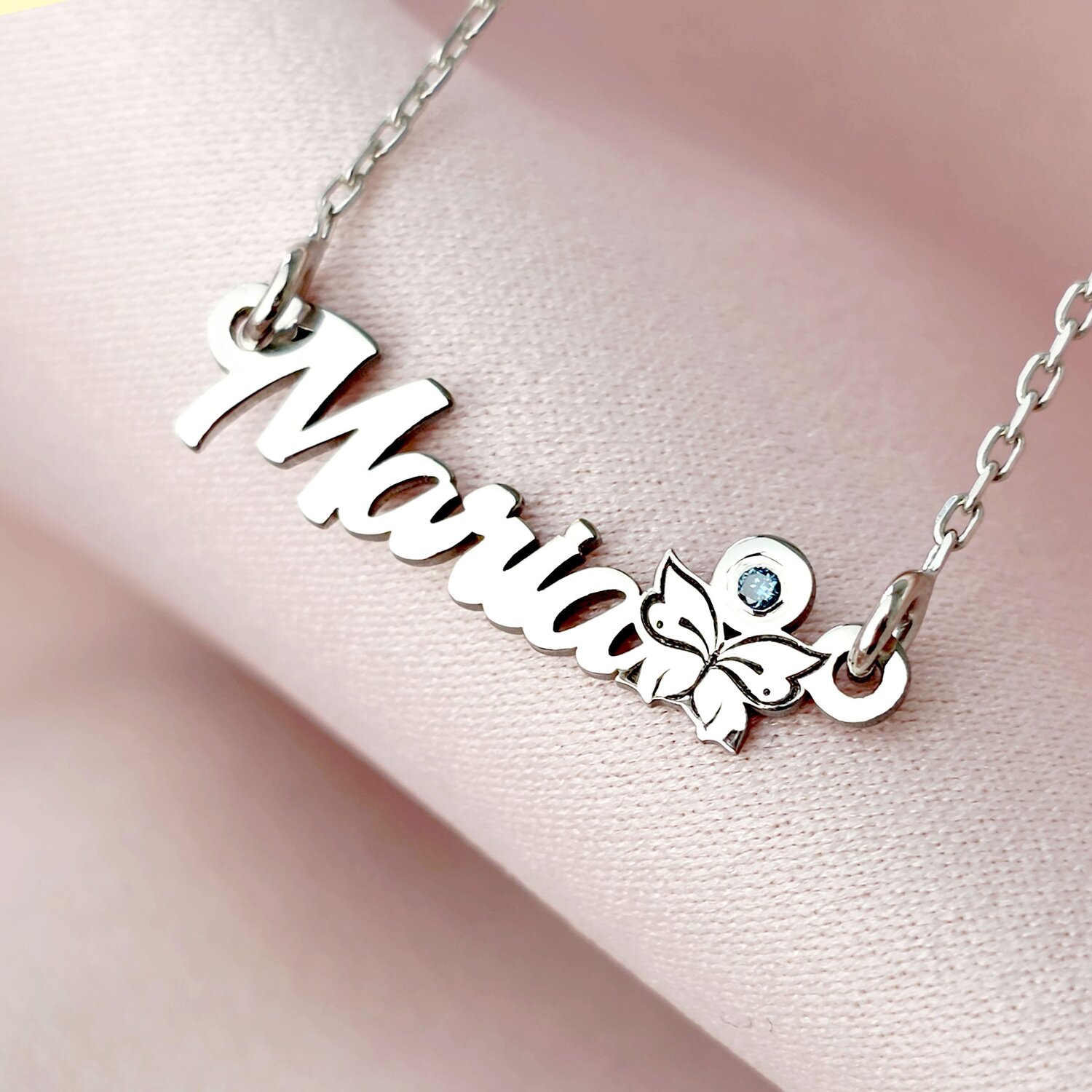 Lantisor personalizat cu Nume, simbol fluture si Diamant natural - Argint 925 Rodiat