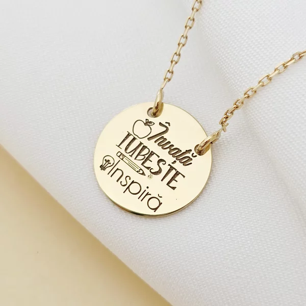 Lantisor personalizat - pandantiv banut 15 mm - Invata, iubeste, inspira - Aur Galben 14K
