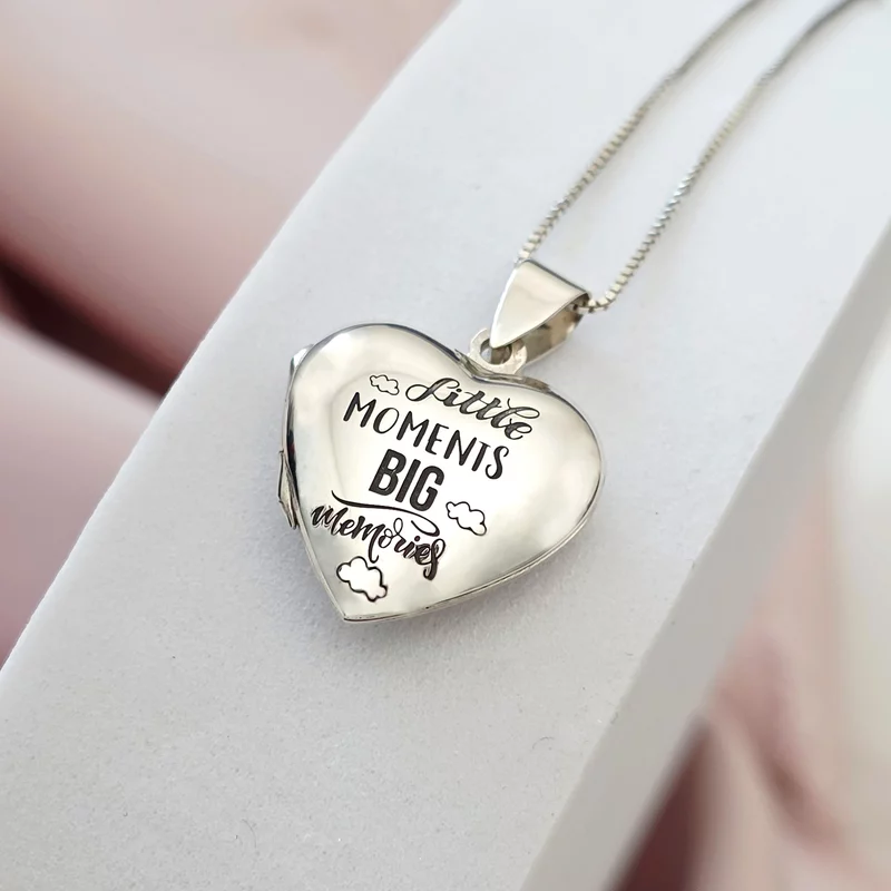Lantisor cu medalion inima 20 mm cu poza in interior - Gravura personalizata - Argint 925