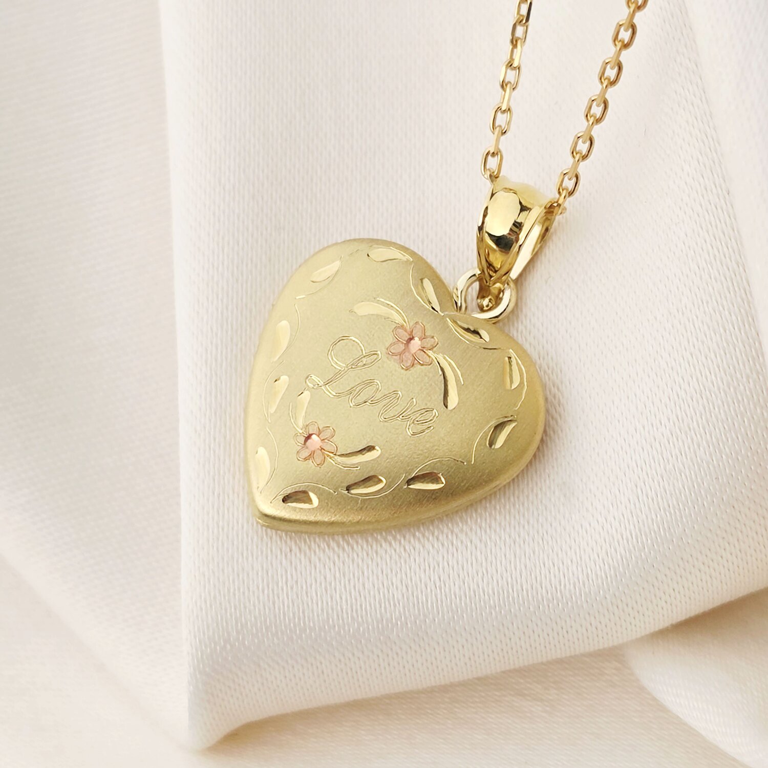 Medalion inima cu poze in interior - Love Flowers - Argint 925 placat cu Aur Galben 18K