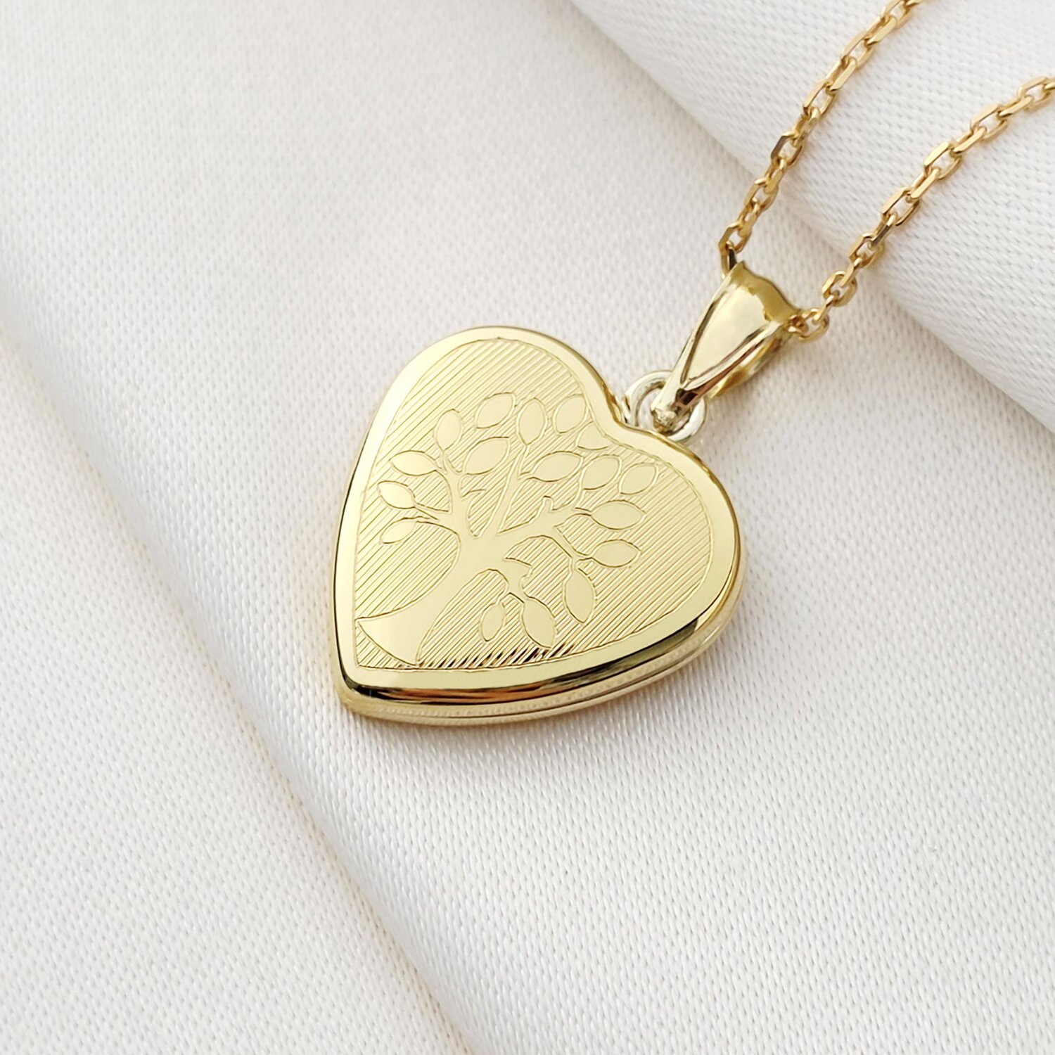 Medalion inima cu poze in interior - Tree of Love - Argint 925 placat cu Aur Galben 18K