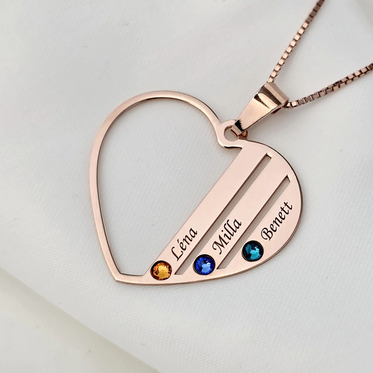 Lantisor Inima familiei - 3 nume si cristale Swarovski - Argint 925 placat cu Aur Roz 18K