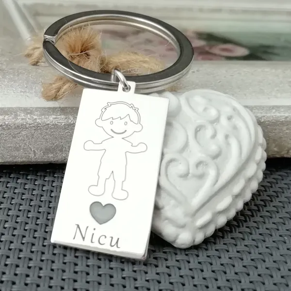 Breloc placuta gravata cu un membru al familiei si nume- Argint 925