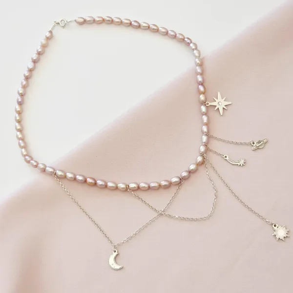 Lantisor cu Perle - Aventura in Cosmos - Model sirag perle rice mov cu lant si pandantive agatate - Argint 925