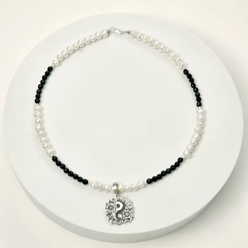 Colier Floare Yin & Yang si Cristal Swarovski - Combinatie de Perle Albe & Onix - Argint 925 picture - 6